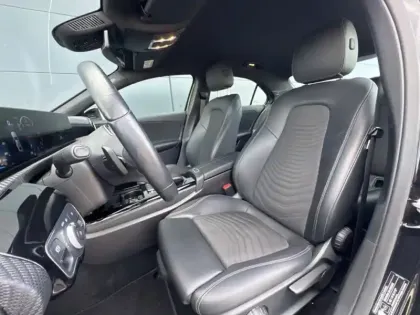 Photo 13 Mercedes Classe A 200 d Berline Business Line