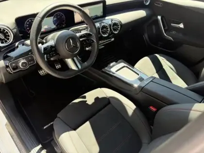 Photo 12 Mercedes Classe A 200 AMG Line