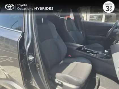 Photo 5 Toyota C-HR  1.8 Hybride 122ch Design Pack Techno