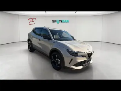 Photo 7 Alfa Romeo Junior  1.2 Ibrida 136ch Speciale DCT6