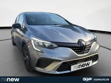 Photo 6 Renault Clio  1.6 E-Tech hybride 145ch Engineered