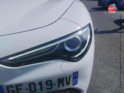 Photo 12 Alfa Romeo Stelvio  2.2 Diesel 210ch Veloce Q4 AT8 MY22