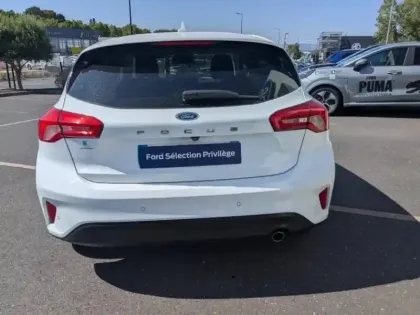 Photo 6 Ford Focus  1.0 EcoBoost 125ch Stop&Start Titanium