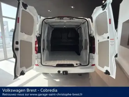 Photo 11 Volkswagen Transporter  Fg Van L1 2.0 TDI 150ch Business BVA8