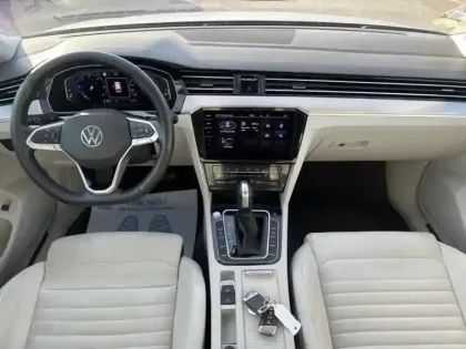 Photo 13 Volkswagen Passat  SW 2.0 TDI EVO 150ch Lounge DSG7 8cv