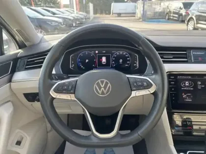 Photo 14 Volkswagen Passat  SW 2.0 TDI EVO 150ch Lounge DSG7 8cv