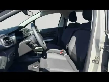 Photo 10 Citroën C3  1.2 PureTech 83ch S&S YOU!