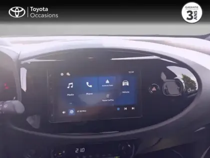 Photo 12 Toyota Aygo  X 116h Graphic
