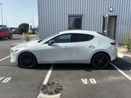 Photo 23 Mazda Mazda3 2.5 e-SKYACTIV-G M-Hybrid 140ch Homura 2025 Euro6e