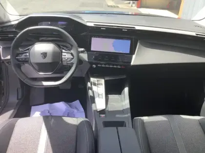 Photo 12 Peugeot 308 Hybrid 145 e-DCS6 Allure