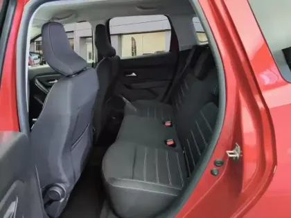 Photo 22 Dacia Duster  TCe 150 FAP 4x2 EDC Prestige