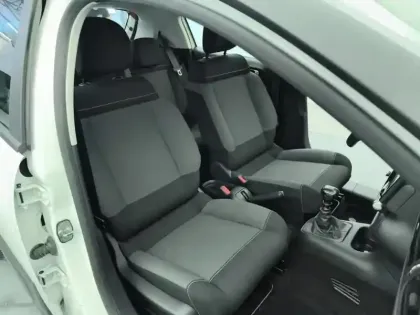 Photo 8 Citroën C3  BlueHDi 100 S&S BVM6 Feel Pack