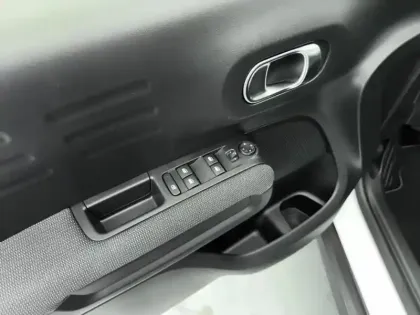 Photo 19 Citroën C3 Aircross  PureTech 110 S&S BVM6 C-Series