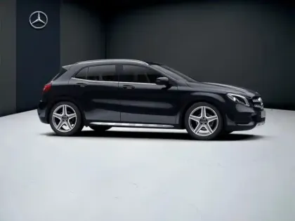 Photo 15 Mercedes GLA 200 d Fascination