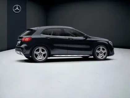 Photo 18 Mercedes GLA 200 d Fascination