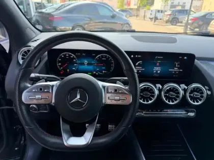 Photo 35 Mercedes GLA  250 e AMG Line