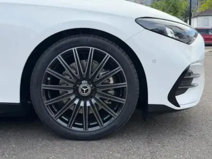 Photo 8 Mercedes CLA 200 AMG Line