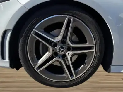 Photo 10 Mercedes Classe A 180 AMG Line