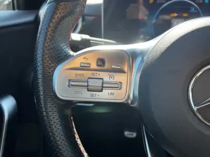 Photo 14 Mercedes Classe A 180 AMG Line