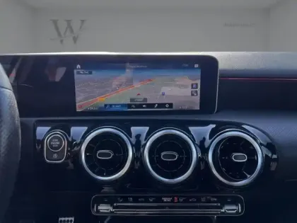 Photo 16 Mercedes Classe A 180 AMG Line
