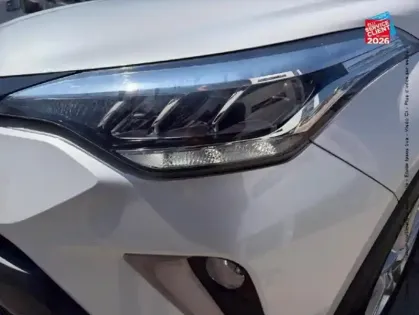 Photo 12 Toyota C-HR  1.8 Hybride 122ch Design Ultimate E-CVT