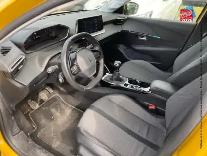 Photo 14 Peugeot 208  1.2 PureTech 100ch S&S Allure 118g