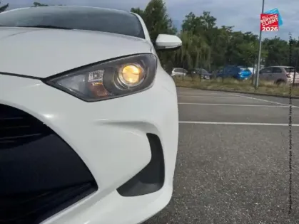 Photo 12 Toyota Yaris  116h Dynamic 5p MY22