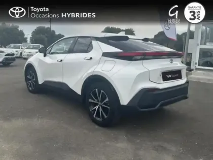 Photo 16 Toyota C-HR  1.8 Hybride 140ch Design NG23