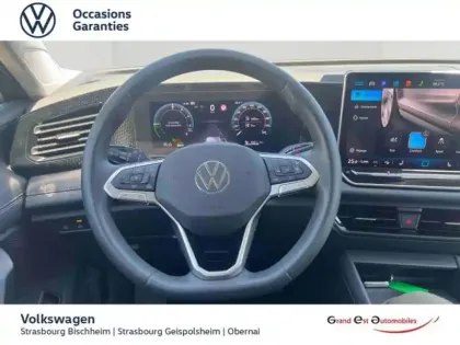 Photo 10 Volkswagen Tiguan  1.5 eHybrid 204ch VW Edition DSG6