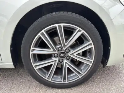 Photo 8 Audi A1  Sportback 30 TFSI 110ch Advanced S tronic 7