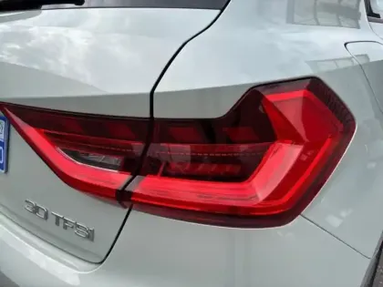 Photo 7 Audi A1  Sportback 30 TFSI 110ch Advanced S tronic 7