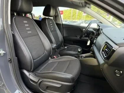 Photo 10 Kia Stonic  1.0 T-GDi 120ch MHEV GT Line DCT7