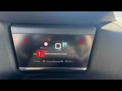 Photo 12 Citroën C4  Sté 1.5 BlueHDi 130ch Feel Nav Business R EAT8