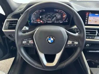 Photo 10 BMW Serie 3 Série 3 Touring 320dA MH 190ch Luxury