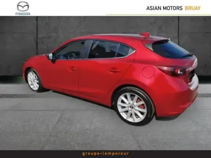 Photo 8 Mazda Mazda3 Mazda 3 2.2 SKYACTIV-D 150 Sélection