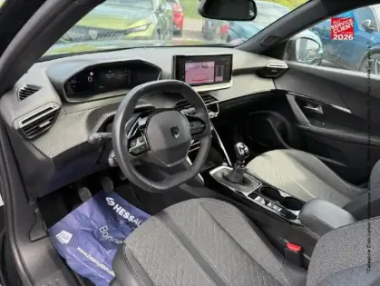 Photo 14 Peugeot 2008  1.2 PureTech 100ch S&S Allure