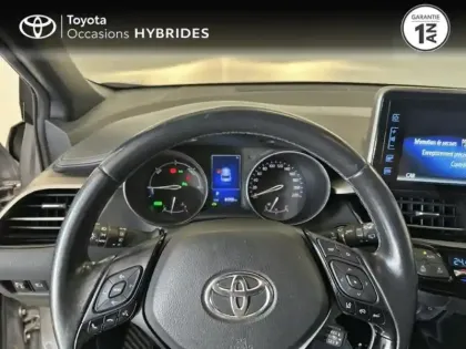Photo 12 Toyota C-HR  122h Graphic 2WD E-CVT RC18
