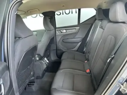 Photo 6 Volvo XC40  T3 163ch Momentum Geartronic 8