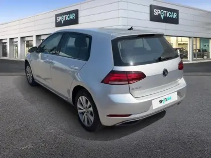 Photo 6 Volkswagen Golf  1.0 TSI 110ch Trendline 5p