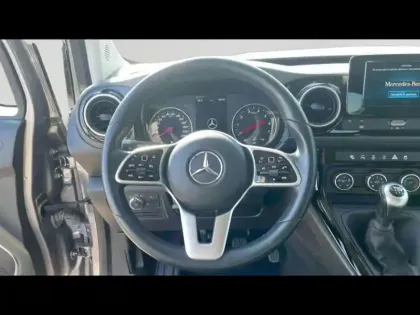 Photo 9 Mercedes CLA sse T 180 Style
