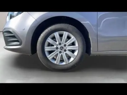 Photo 8 Mercedes CLA sse T 180 Style