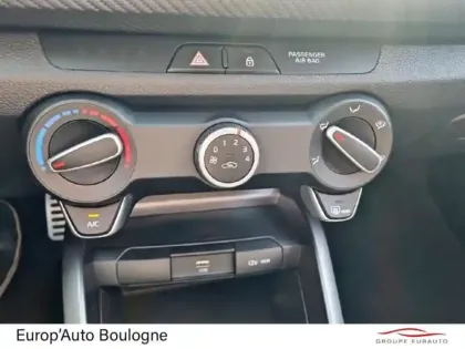 Photo 13 Kia Rio  1.0 T-GDI 120ch MHEV GT-Line DCT7