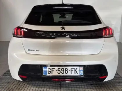 Photo 7 Peugeot 208  e- 136ch Roadtrip