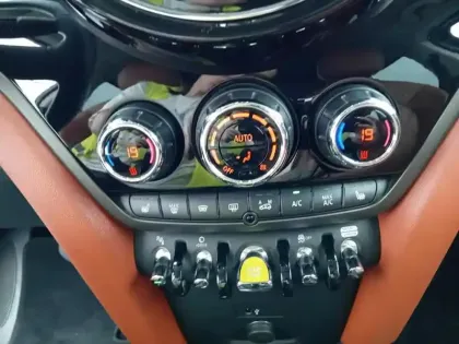 Photo 12 Mini Countryman  Cooper SE 125ch + 95ch Edition Premium Plus ALL4 BVA6