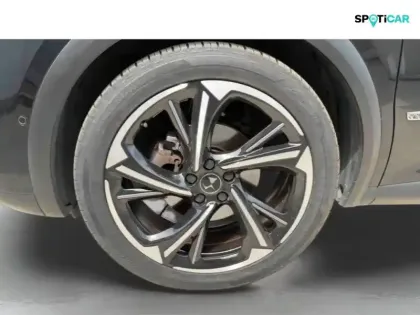 Photo 10 DS DS 7  Crossback E-TENSE 225ch Louvre
