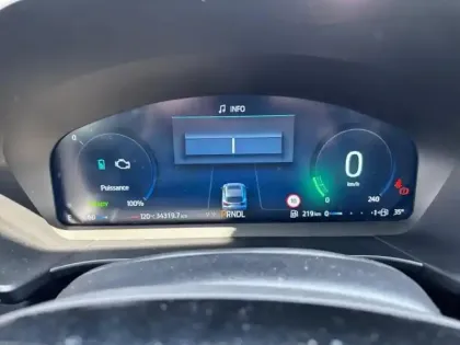 Photo 11 Ford Kuga  2.5 Duratec 180ch Hybrid FlexiFuel Titanium Powershift
