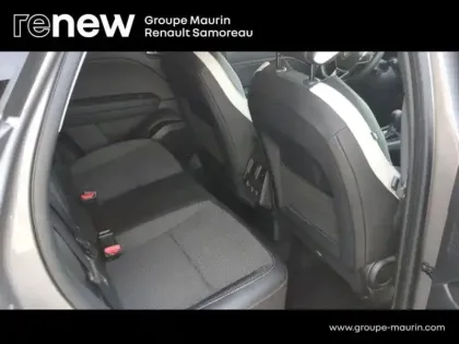 Photo 13 Renault Captur  1.6 E-Tech hybride 145ch Techno Fast Track