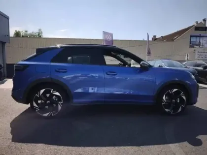 Photo 7 Volkswagen T-roc  1.5 eTSI 150ch R-Line DSG7