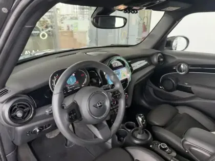 Photo 11 Mini Mini  5 Portes Cooper 136ch Edition Premium Plus BVA7