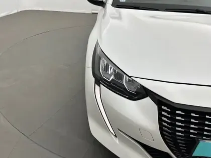 Photo 15 Peugeot 208  PureTech 100 S&S BVM6